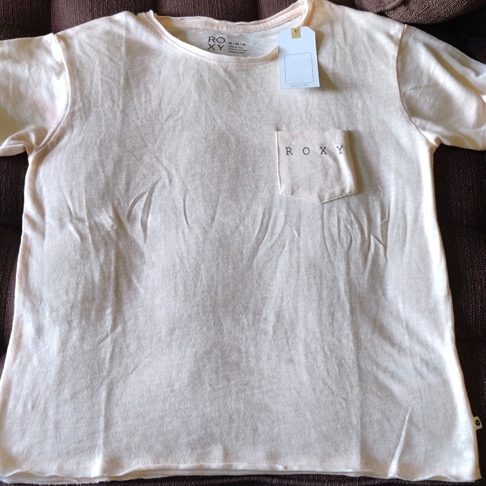 Roxy tshirt NWT